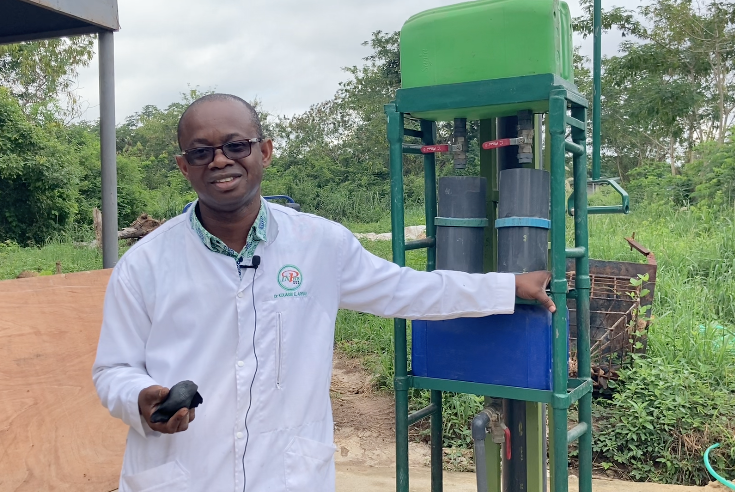 Solar-powered tower brings clean water to Dougba